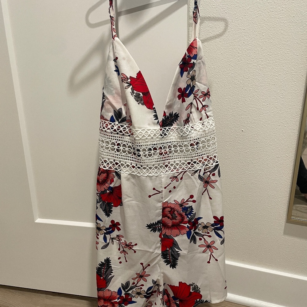 SheIn Women's Crochet Lace V Neck Spaghetti Strap Backless Tropical Romper